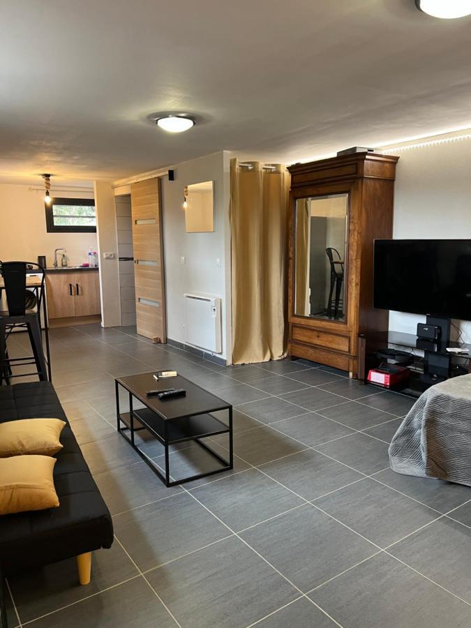 Rez de villa avec extérieur et plancha Taradeau Extérieur photo